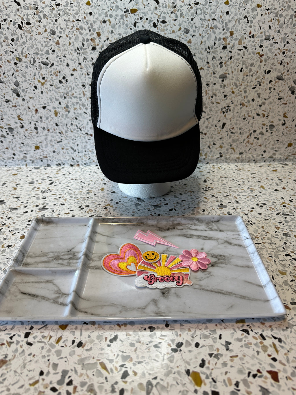 Groovy Bougie Hat Stack